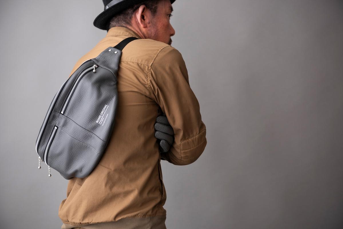 LEATHER SHOULDER BAG  / レザーショルダーバッグ