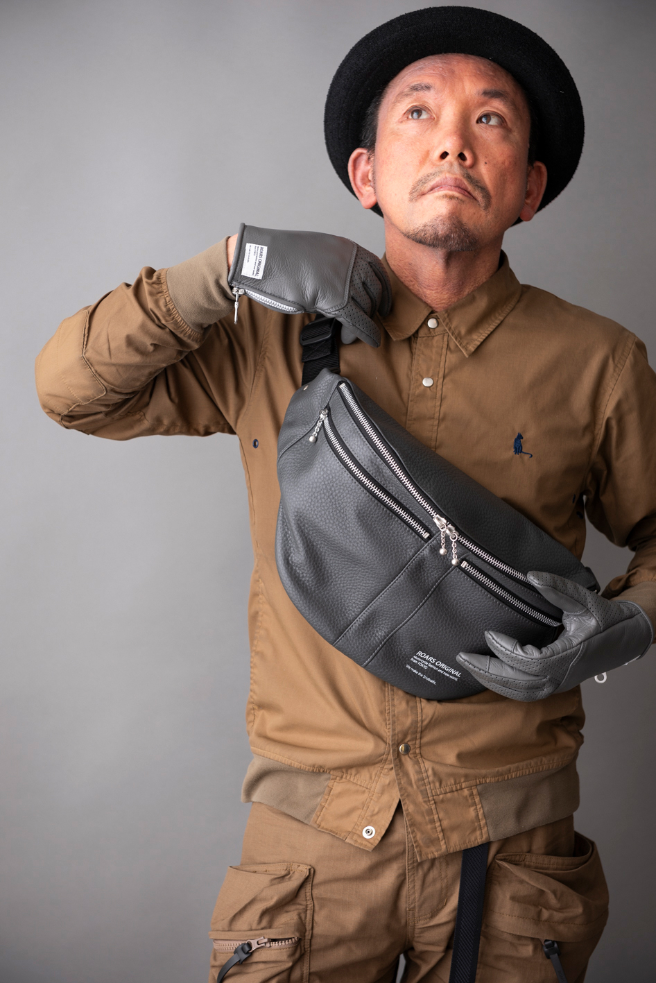 LEATHER SHOULDER BAG  / レザーショルダーバッグ