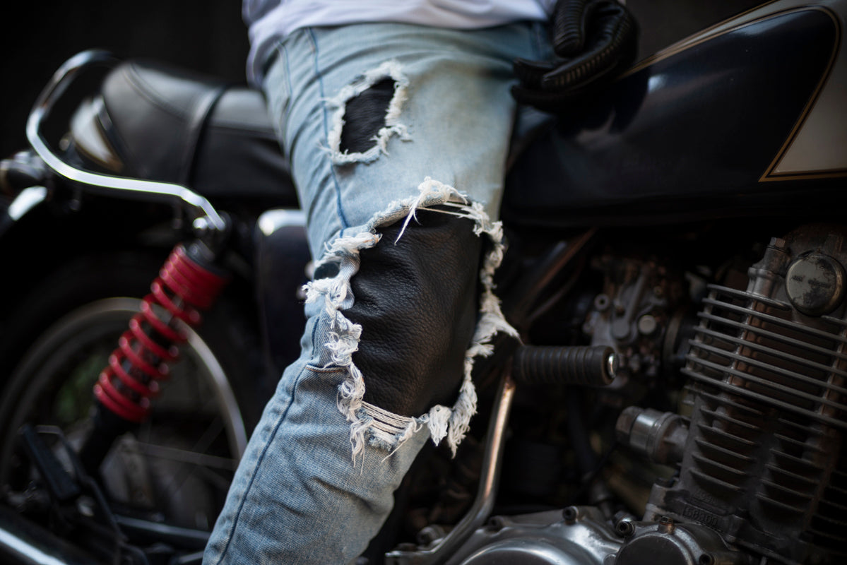 LEATHER IN CRASH DENIM PANTS  / レザーインクラッシュデニムパンツ