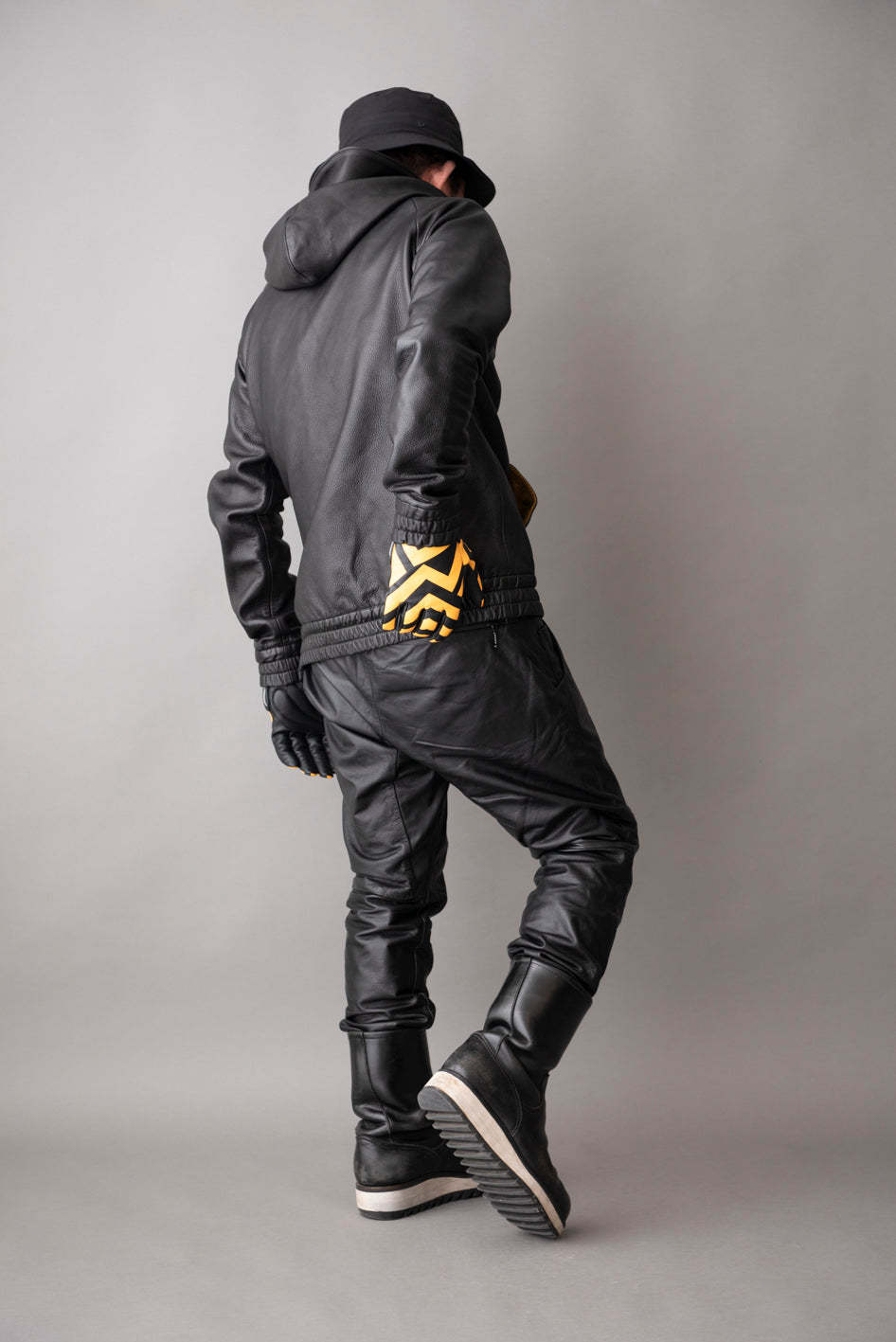 DAZZLE LEATHER GLOVE / ダズルレザーグローブ