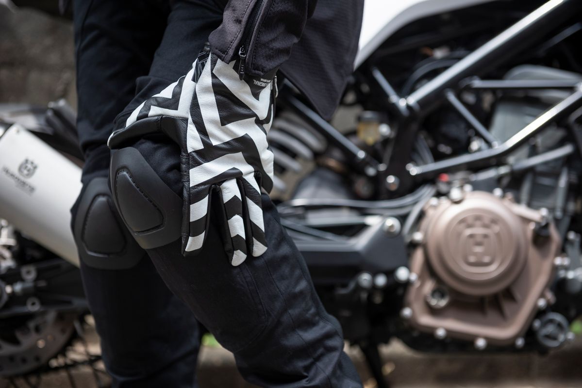 DAZZLE LEATHER GLOVE / ダズルレザーグローブ