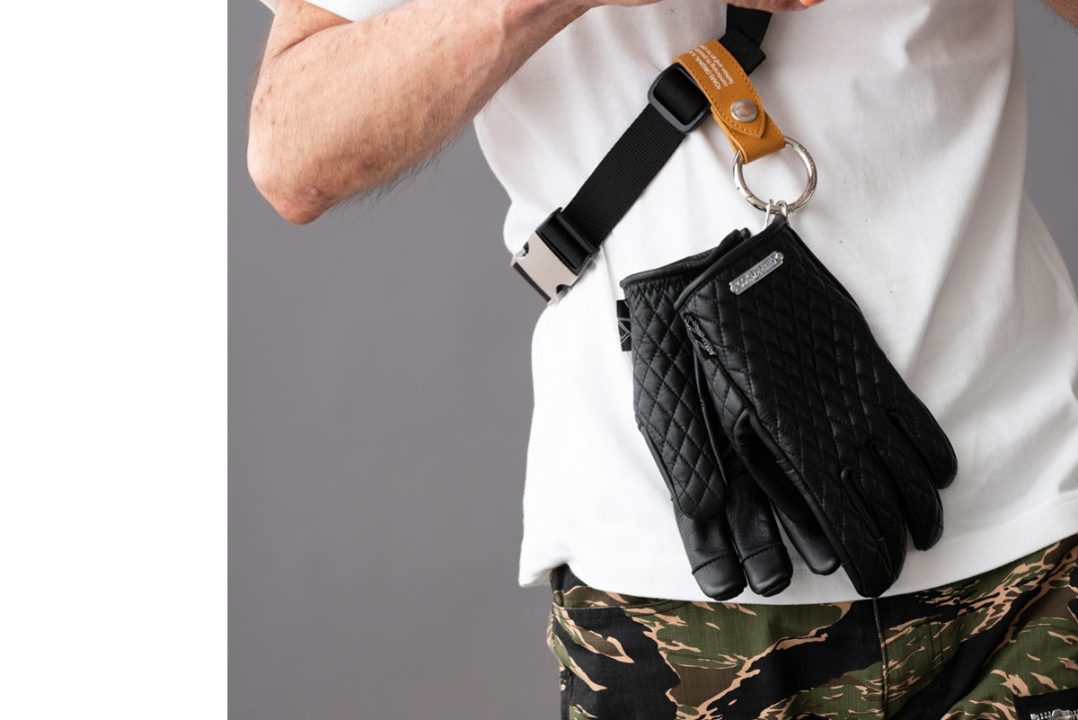 GLOVES HOLDER / グローブホルダー