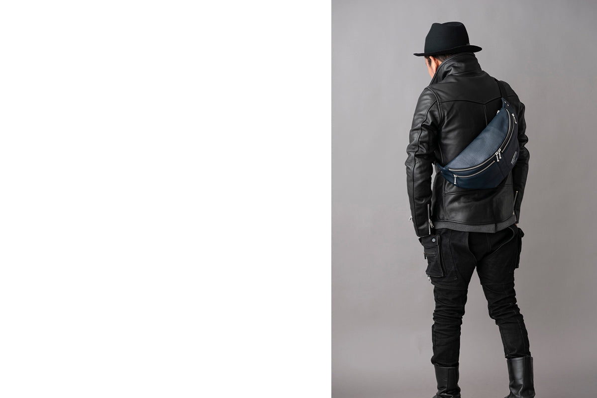LEATHER SHOULDER BAG  / レザーショルダーバッグ