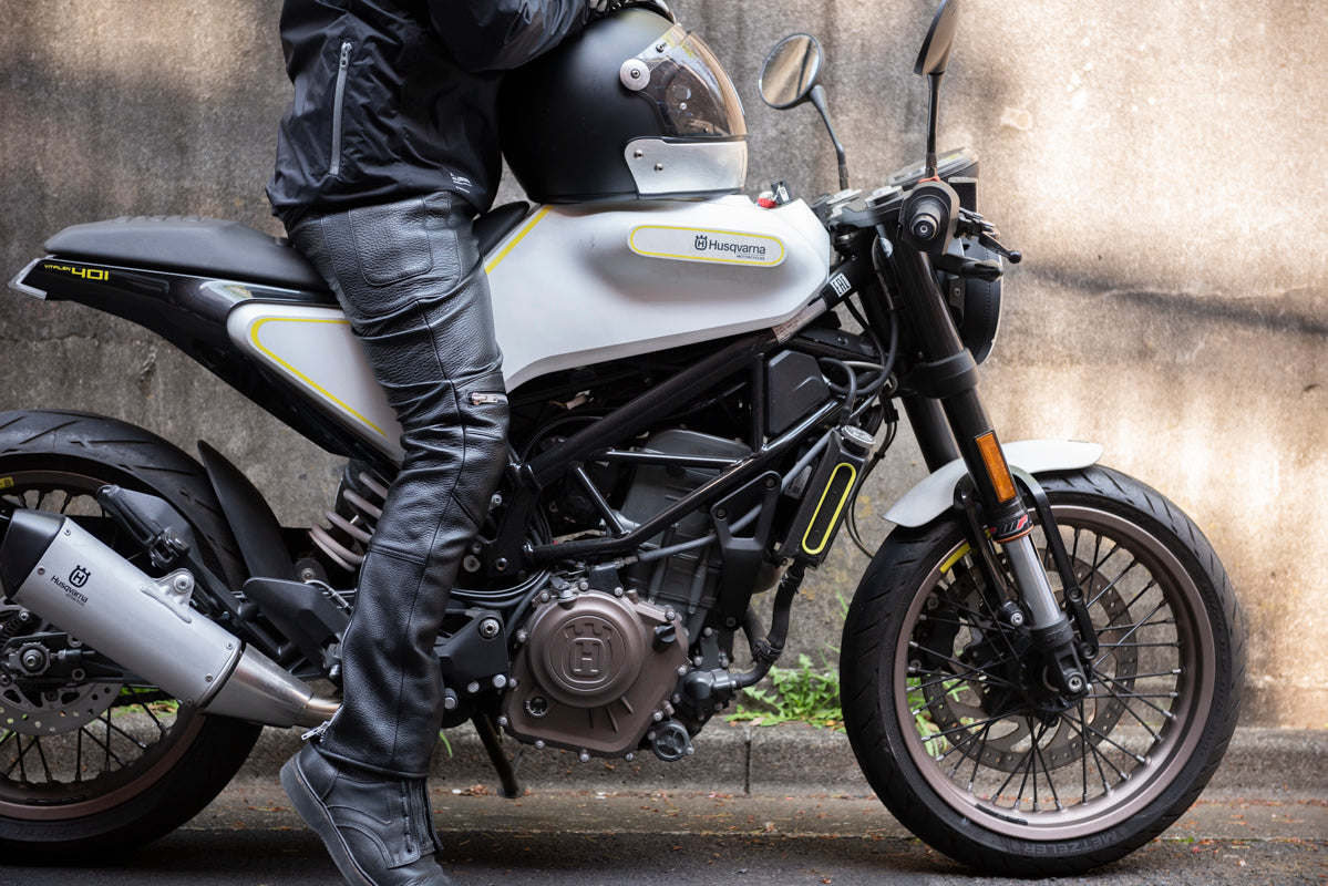PADDED LEATHER PANTS / パテットレザーパンツ