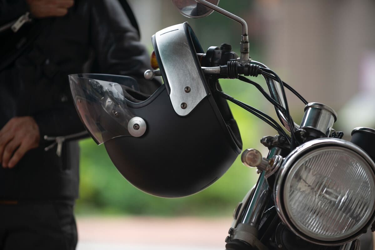 VELDT×ROARS ORIGINAL HELMET TWO-TONE / ヴェルト×ロアーズオリジナルヘルメットツートーン