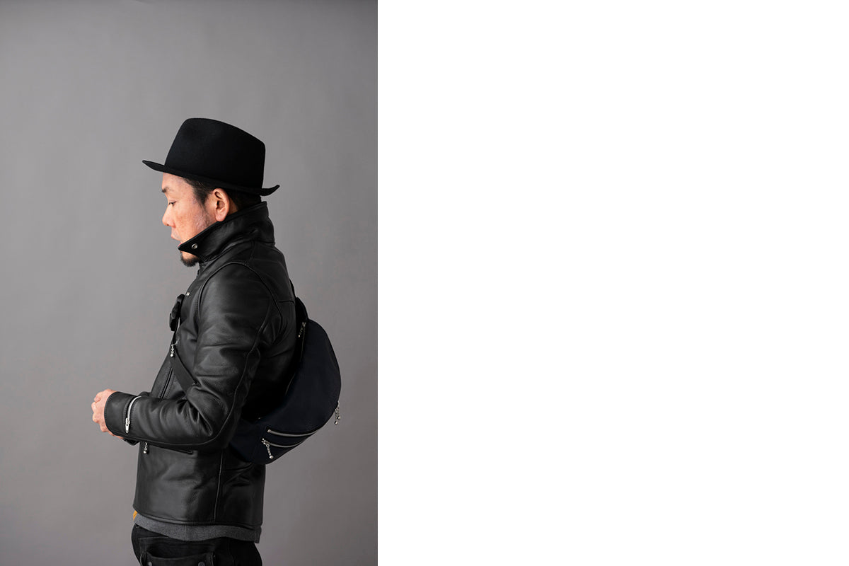 LEATHER SHOULDER BAG  / レザーショルダーバッグ