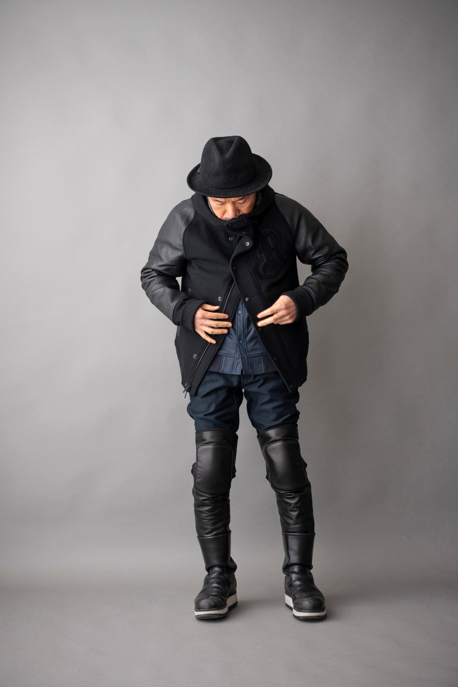 LEATHER LEG WARMER / レザーレッグウォーマー