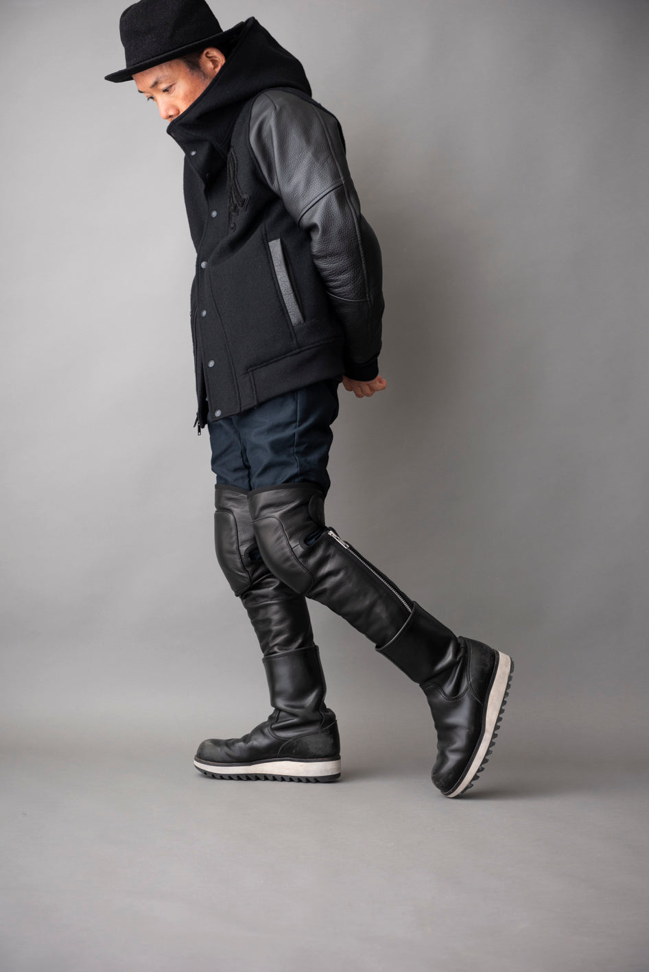 LEATHER LEG WARMER / レザーレッグウォーマー