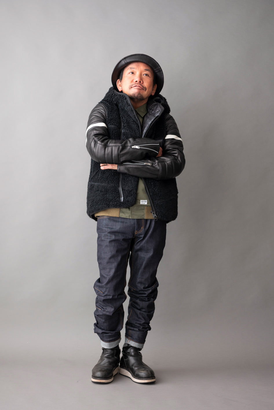 LEATHER SLEEVE 8 LINE / レザースリーブ 8 ライン