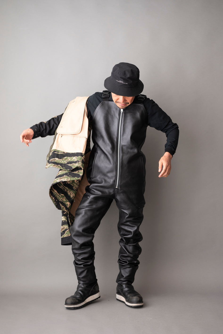 LEATHER OVER ALL / レザーオーバーオール