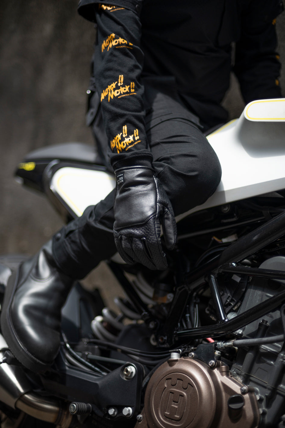 PUNCHING MESH LEATHER GLOVE / パンチングメッシュレザーグローブ