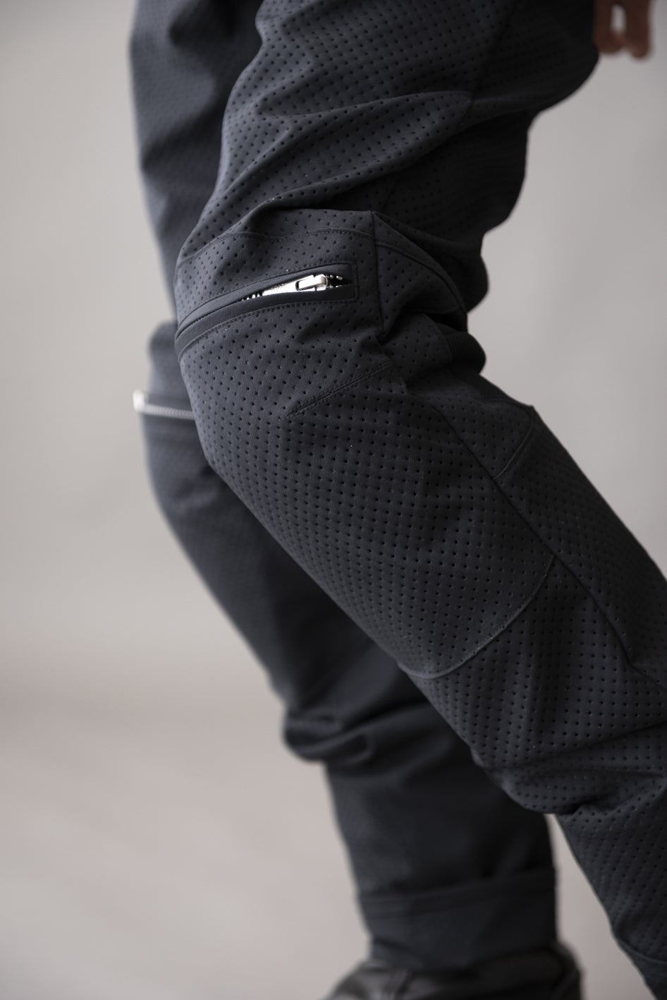 PUNCHING MESH PROTECTOR PANTS / パンチングメッシュプロテクターパンツ