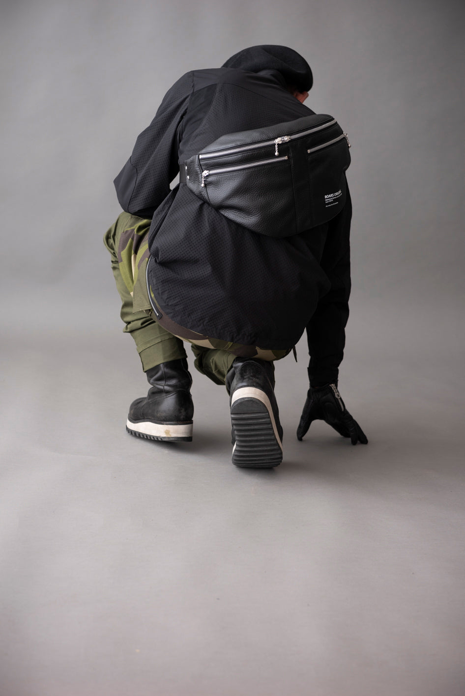 LEATHER SHOULDER BAG  / レザーショルダーバッグ