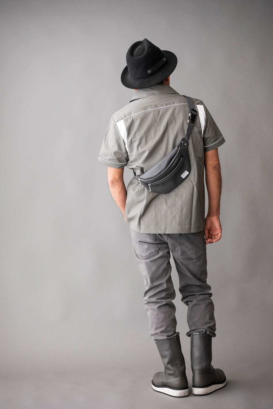 LEATHER WAIST BAG / レザーウエストバッグ