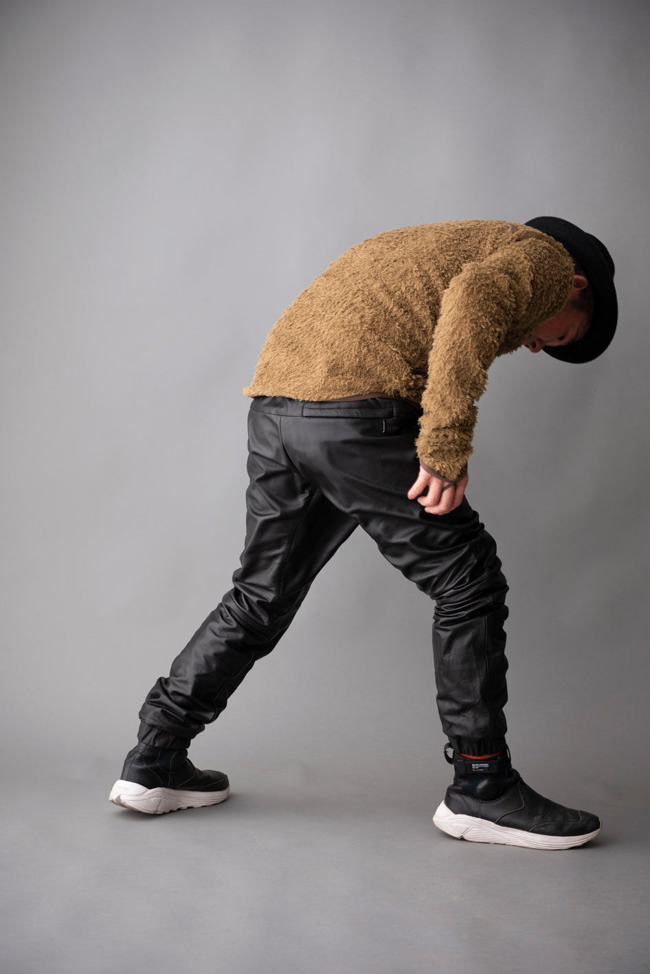 EASY LEATHER PANTS / イージーレザーパンツ
