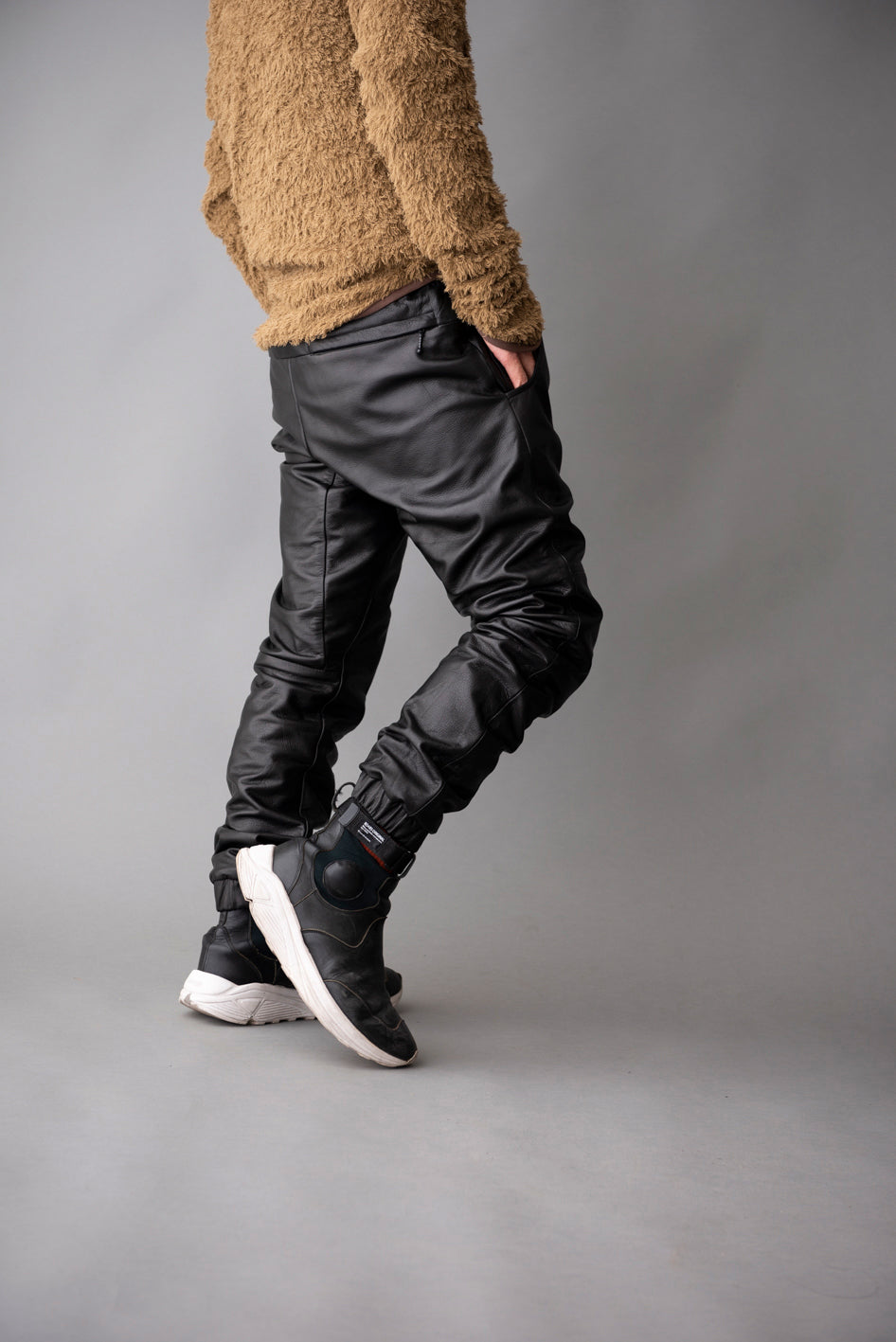 EASY LEATHER PANTS / イージーレザーパンツ